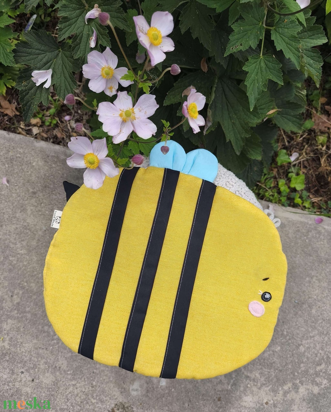 Méhecske székpárna - otthon & életmód - babaszoba, gyerekszoba - iskolai ülőpárna - Meska.hu
