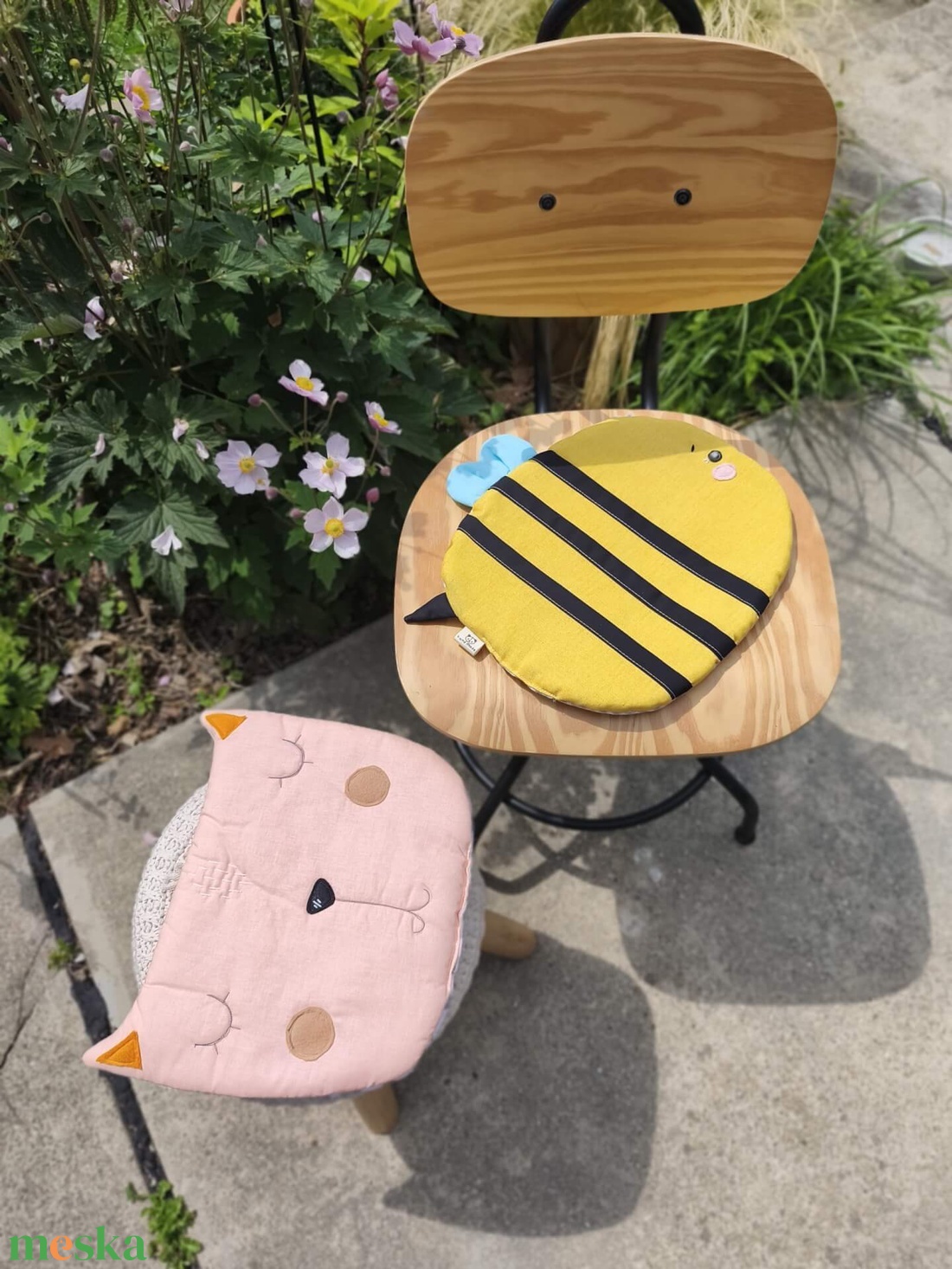 Méhecske székpárna - otthon & életmód - babaszoba, gyerekszoba - iskolai ülőpárna - Meska.hu