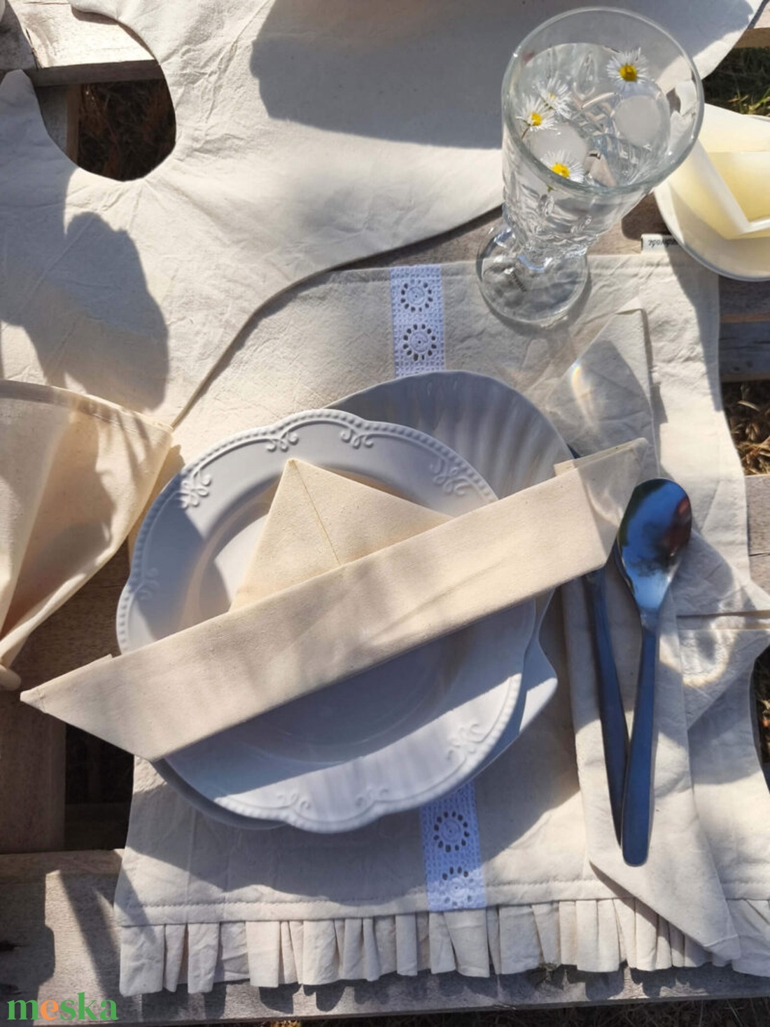 Balaton Pure madeirás fodros asztalkendő szett - otthon & életmód - konyhafelszerelés, tálalás - konyhai textil - szalvéta - Meska.hu