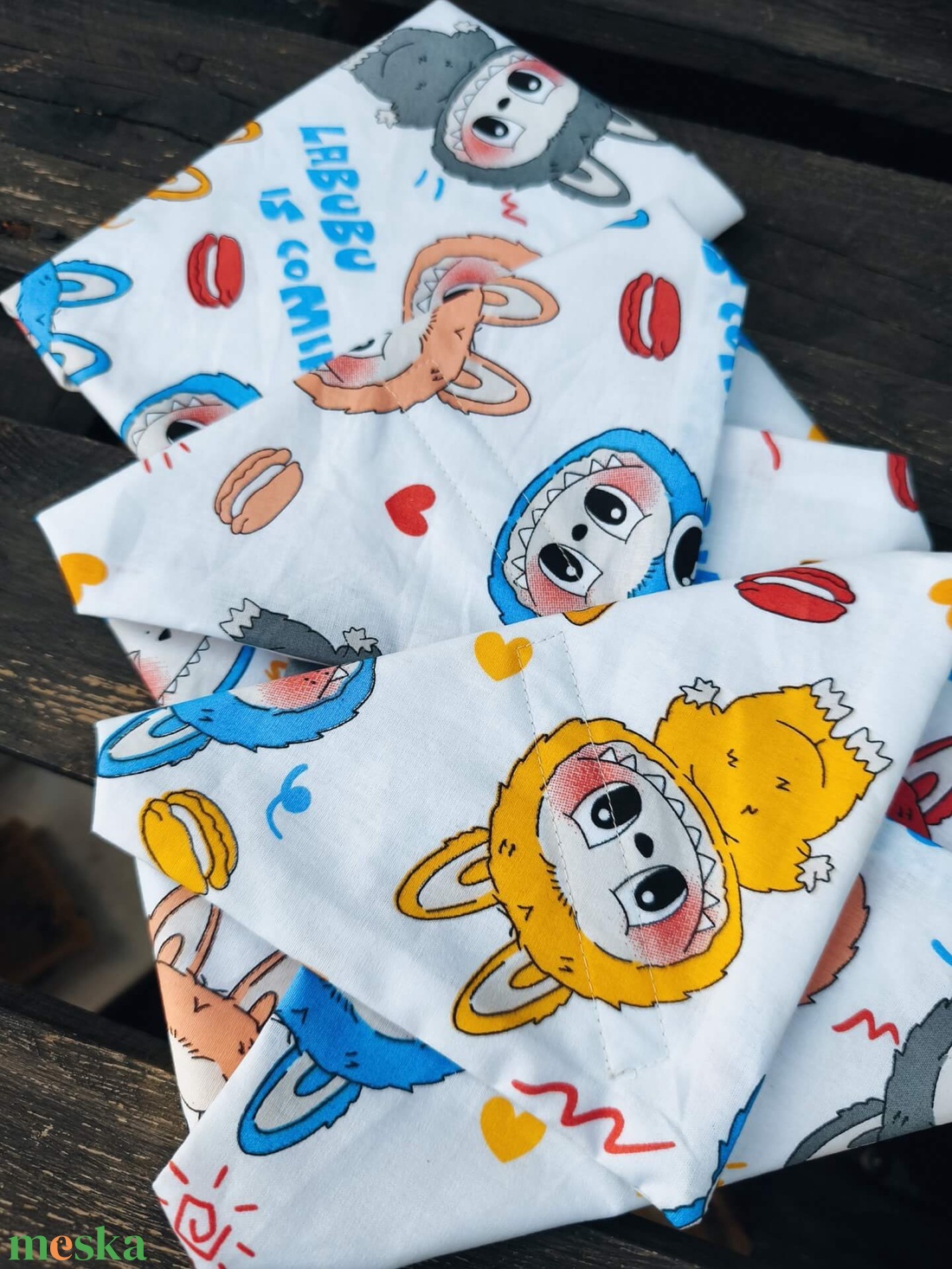 Újraszalvéta Labubu - táska & tok - uzsonna- & ebéd tartó - szendvics csomagoló - Meska.hu