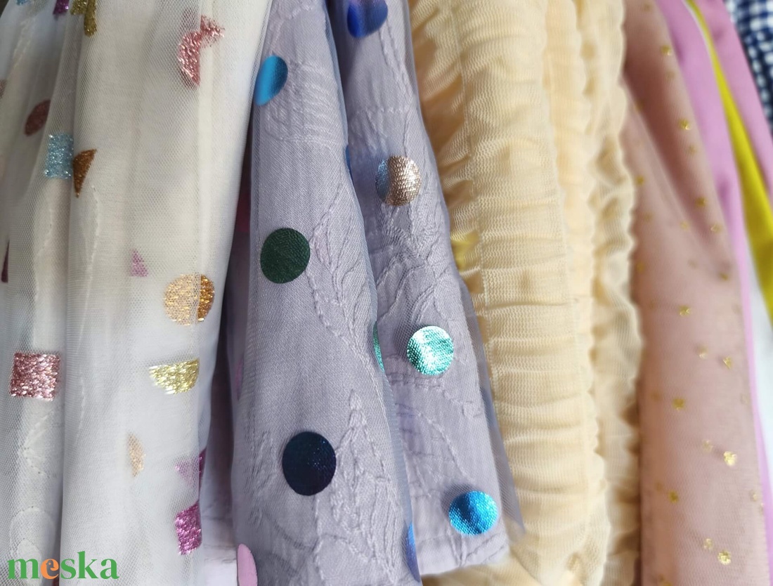 Lila pöttyös foil tüll szoknya - ruha & divat - babaruha & gyerekruha - szoknya - Meska.hu