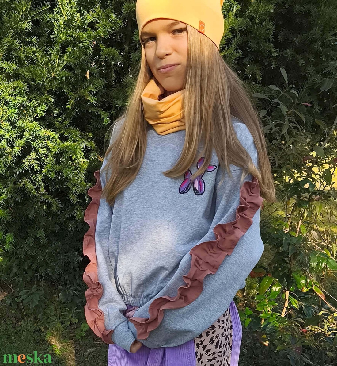 Fodros ujjú melegítő pulóver  - ruha & divat - babaruha & gyerekruha - pulóver - Meska.hu