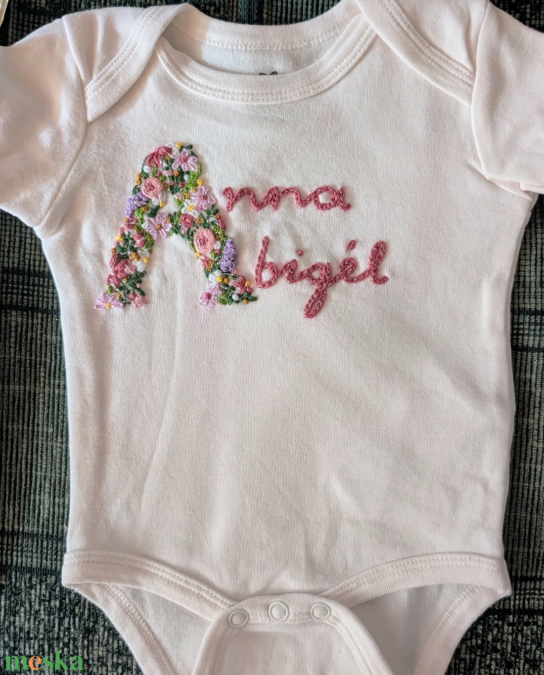hímzett kislány ruhák - baba - mama - babaruházat - baba body - Meska.hu