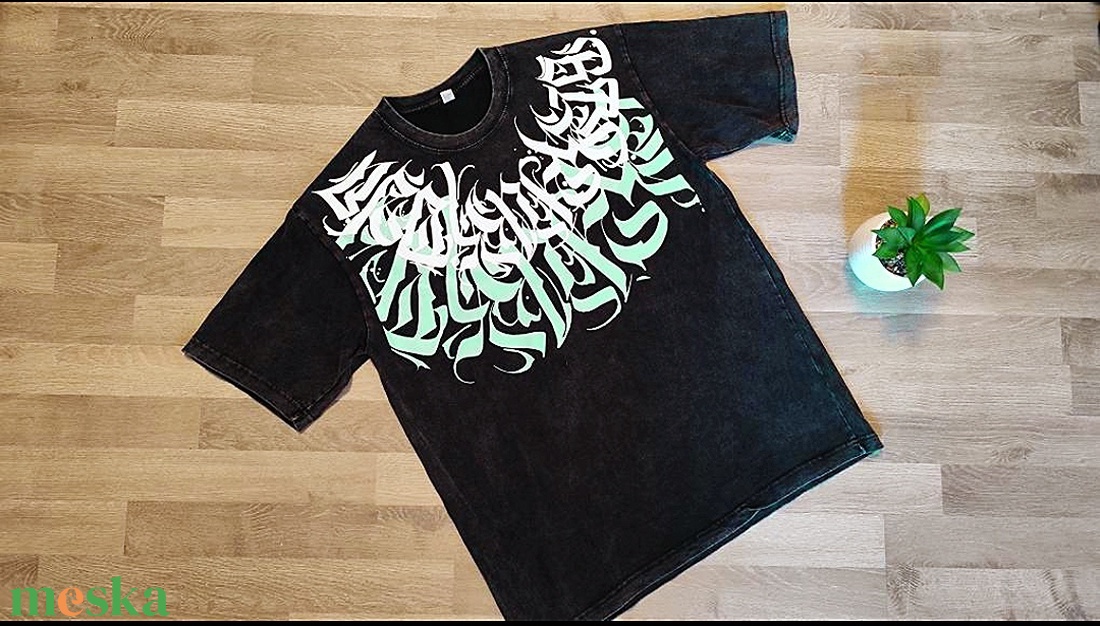 ÚJ! Calligraphy oversize póló - ruha & divat - férfi ruha - póló - Meska.hu ÚJ! Calligraphy oversize póló - ruha & divat - férfi ruha - póló - Meska.hu