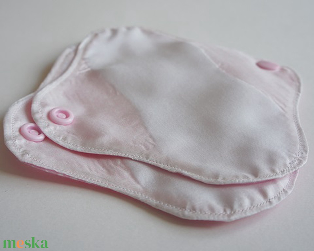 Selyem tisztasági betét -selymesen egészséges - szépségápolás - intim higiénia - tisztasági betét - Meska.hu