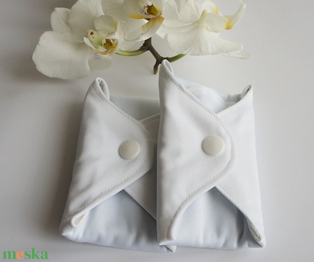 Pamut éjszakai intim betét 2 db-os HÓFEHÉR 26 cm-es - szépségápolás - intim higiénia - intimbetét - Meska.hu