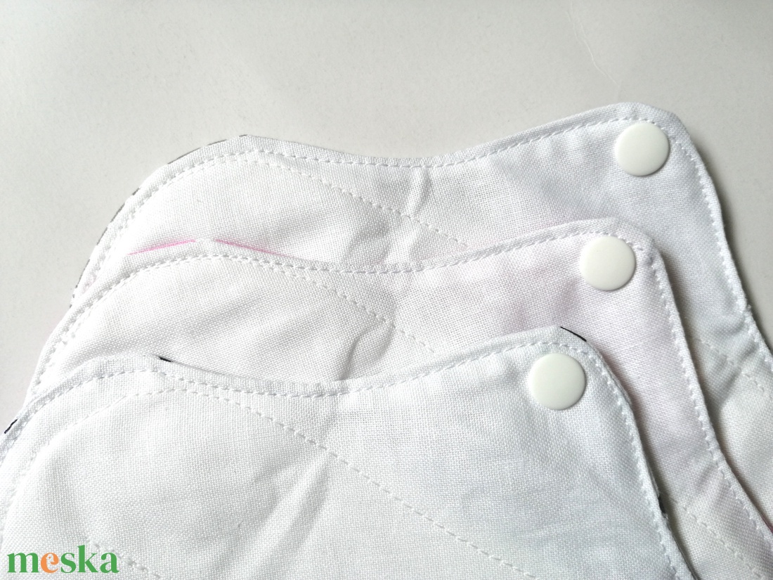 Pamut tisztasági betét szett Szerelmes, vízhatlan  - szépségápolás - intim higiénia - intimbetét - Meska.hu