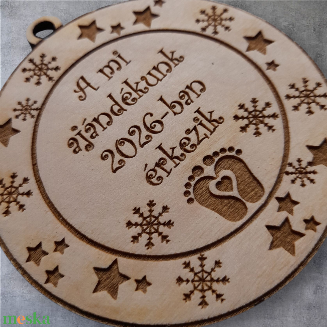 Baba bejelentő gravírozott karácsonyfadísz  - baba - mama - babaemlékek - bababejelentők - Meska.hu