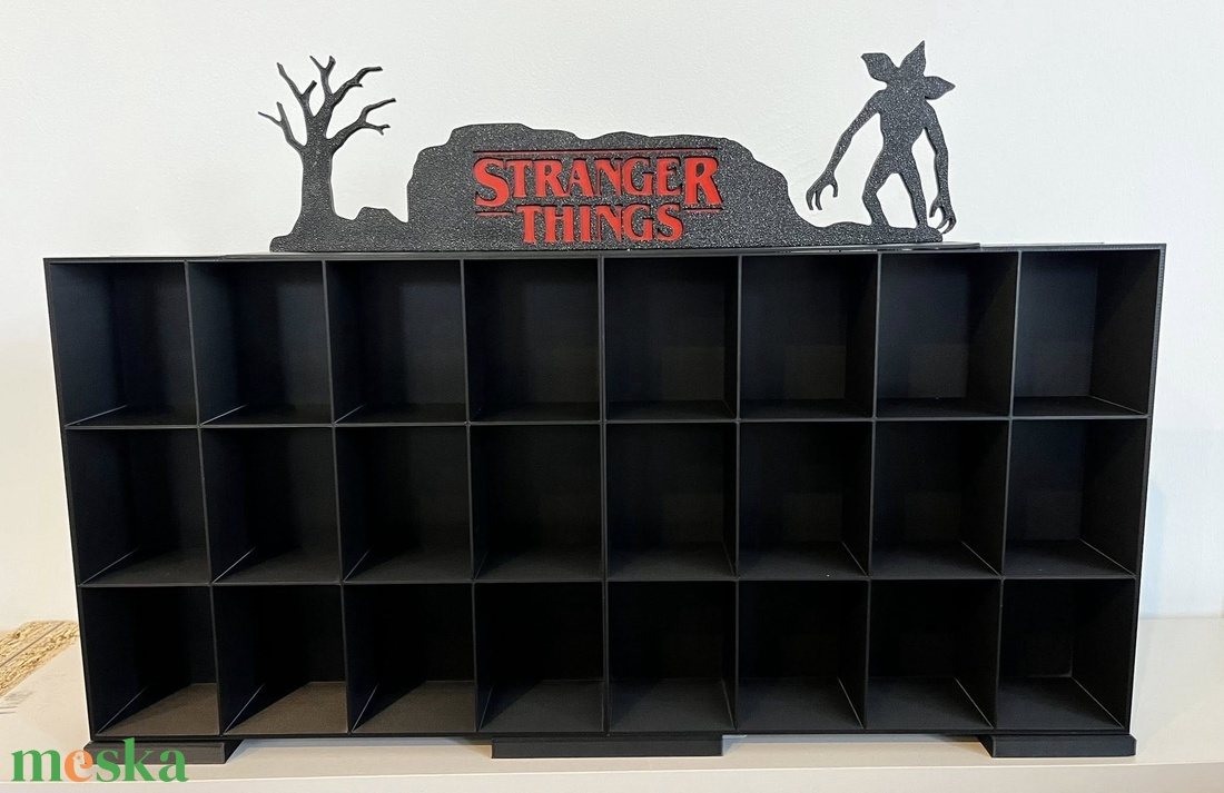 Stranger Things gyűjtői polc   24 rekeszes Funko Kinder Joy figura tartó - otthon & életmód - dekoráció - asztal és polc dekoráció - dekorációs tál, tartó - Meska.hu