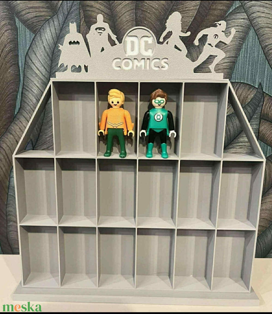 DC Comics gyűjtői polc � 16 rekeszes Kinder figura tartó - otthon & életmód - dekoráció - asztal és polc dekoráció - dekorációs tál, tartó - Meska.hu