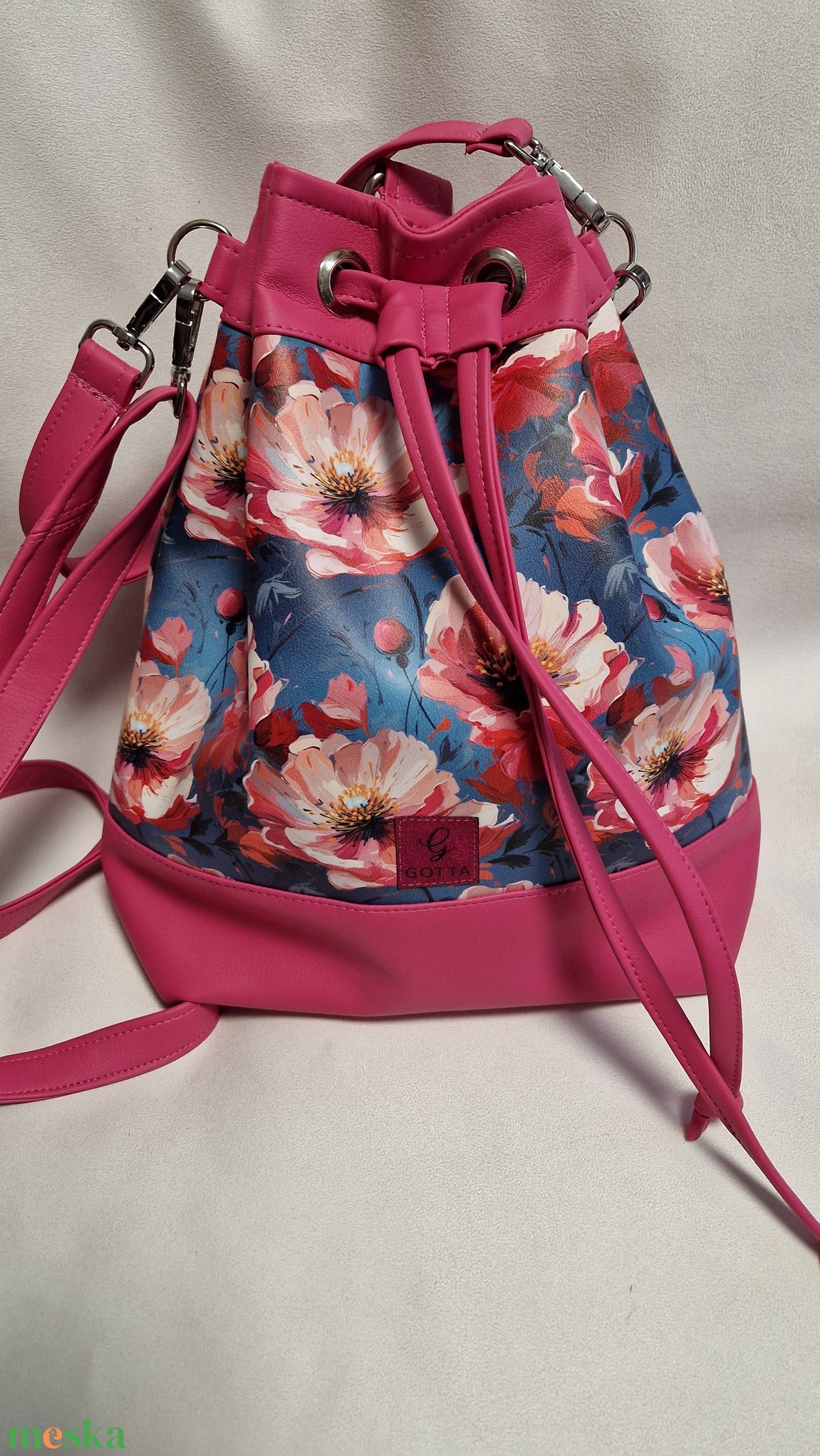 Gotta Bucket bag - táska & tok - kézitáska & válltáska - vállon átvethető táska - Meska.hu Gotta Bucket bag - táska & tok - kézitáska & válltáska - vállon átvethető táska - Meska.hu