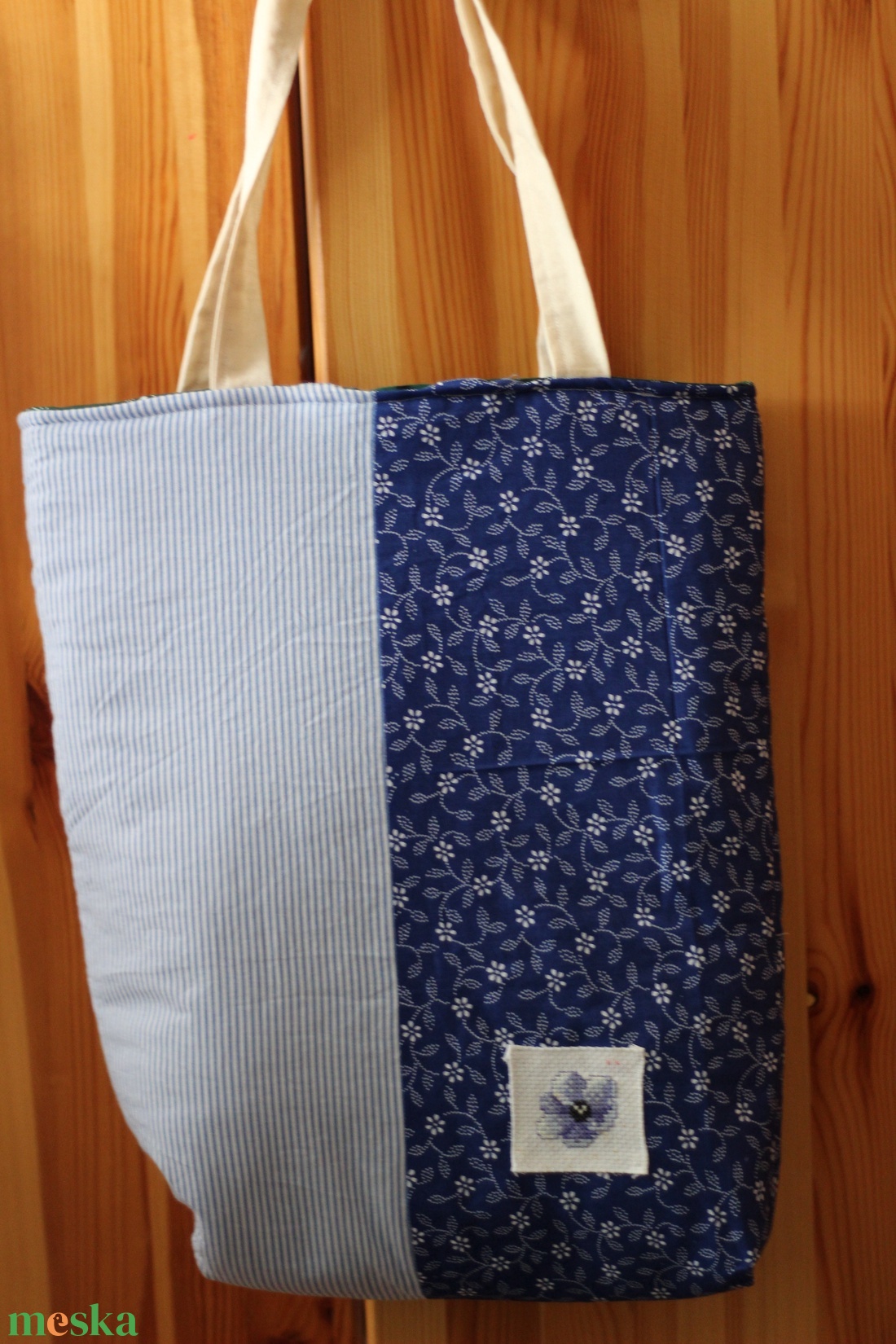 Kifordítható, díszített válltáska - táska & tok - bevásárlás & shopper táska - shopper, textiltáska, szatyor - Meska.hu