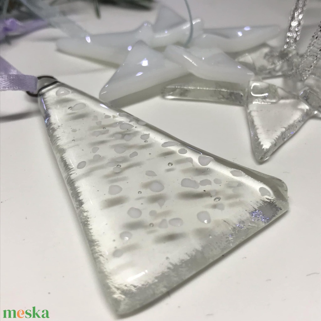 Üvegdíszek karácsonyra - áttetsző, fehér  - karácsony - karácsonyi lakásdekoráció - karácsonyfadíszek - Meska.hu