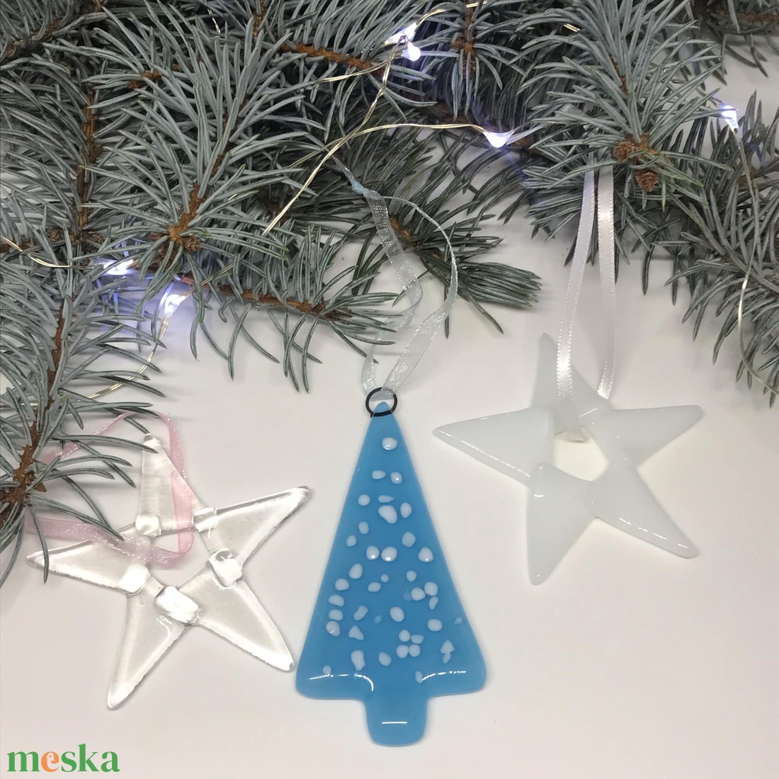 Üvegdíszek karácsonyra - opál kék - karácsony - karácsonyi lakásdekoráció - karácsonyfadíszek - Meska.hu