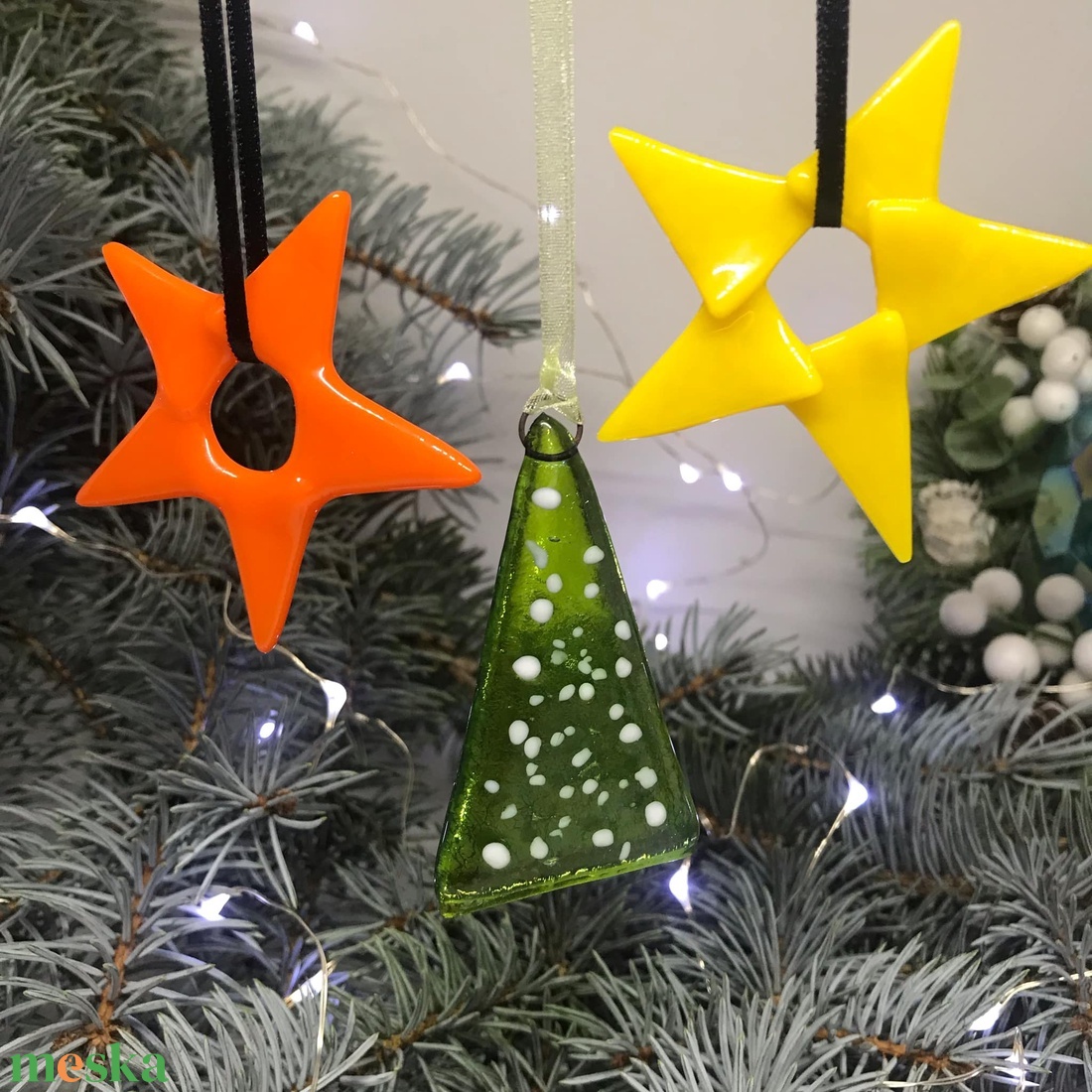 Üvegdíszek karácsonyra - színes - karácsony - karácsonyi lakásdekoráció - karácsonyfadíszek - Meska.hu