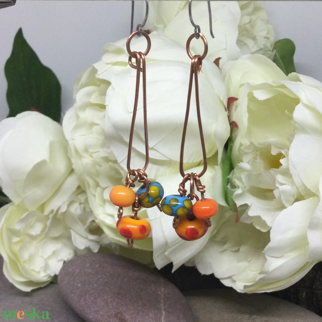Üvegből /lámpagyöngy fülbevaló - színes gyöngyös  - ékszer - fülbevaló - lógó fülbevaló - Meska.hu