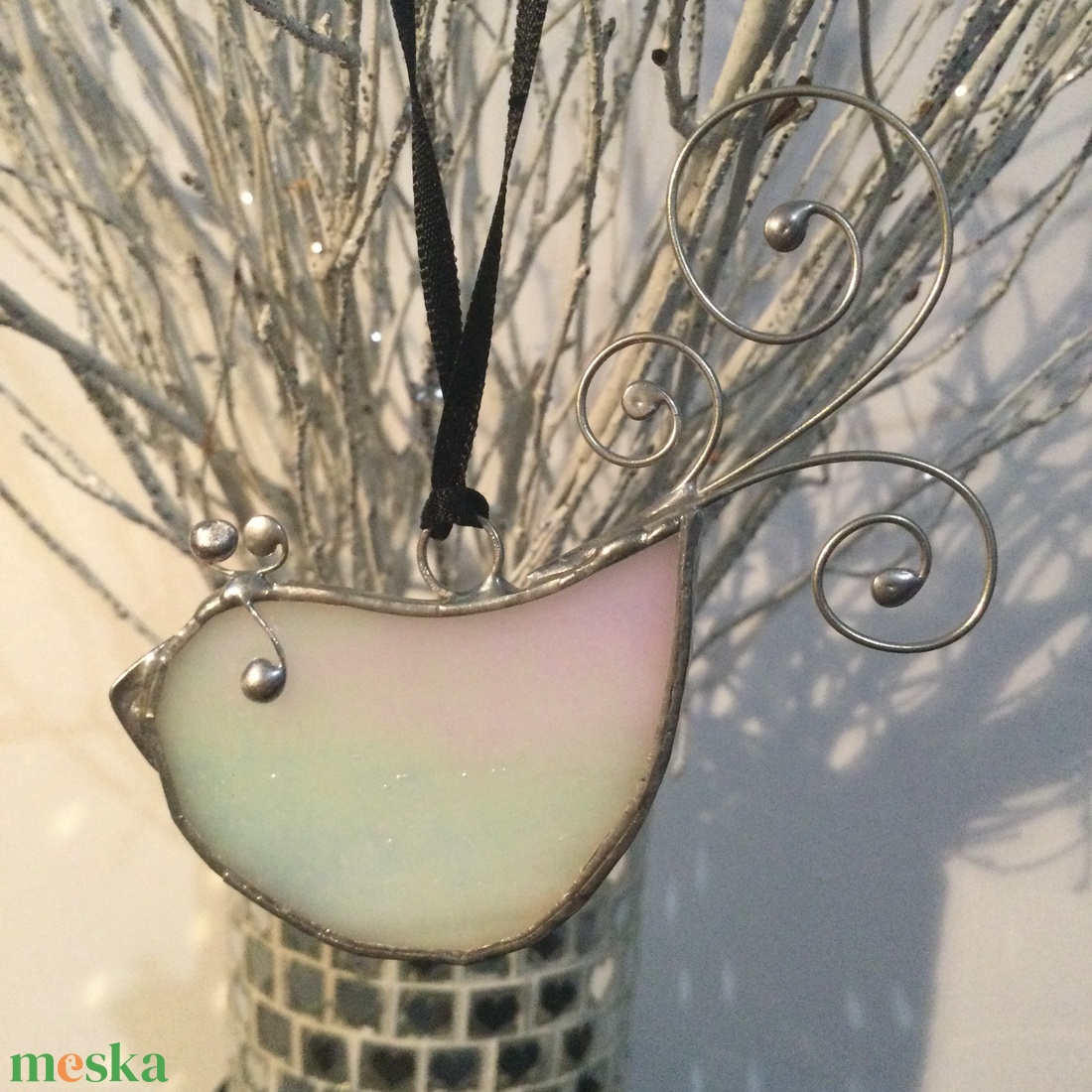 Üvegdísz - irizáló madárka - rózsaszín és kék   - karácsony - karácsonyi lakásdekoráció - karácsonyfadíszek - Meska.hu