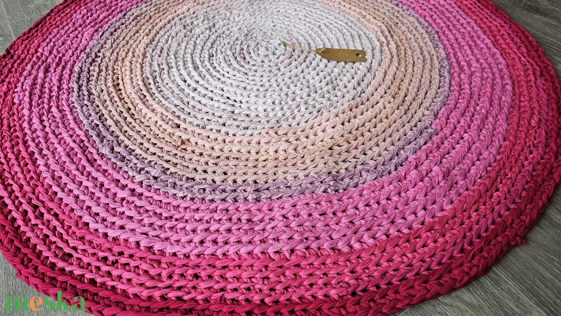 Horgolt szőnyeg rózsaszín színvilág - otthon & életmód - lakástextil - szőnyeg - horgolt szőnyeg - Meska.hu Horgolt szőnyeg rózsaszín színvilág - otthon & életmód - lakástextil - szőnyeg - horgolt szőnyeg - Meska.hu