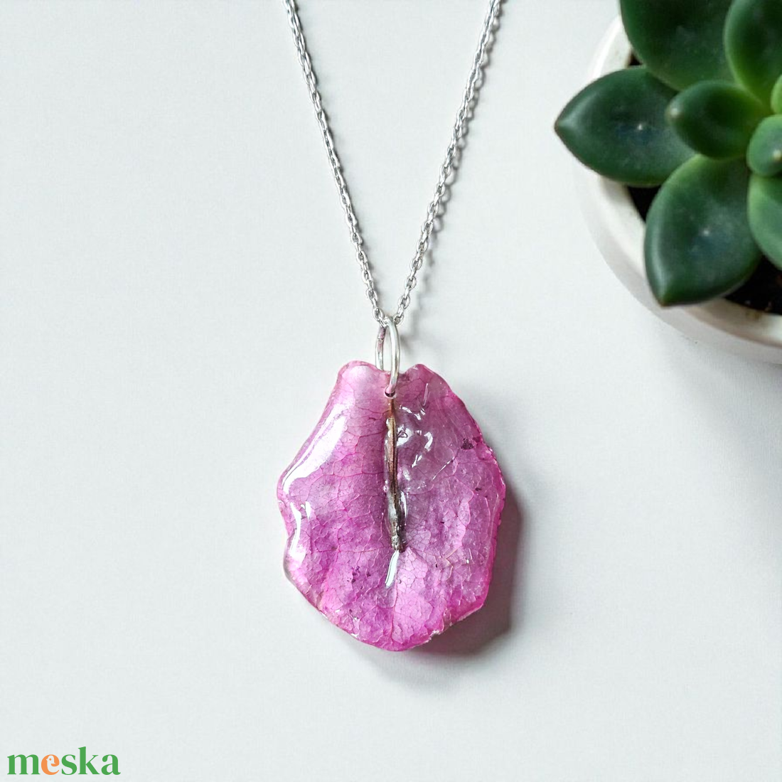  Nyaklánc bougainvillea szirommal - ékszer - nyaklánc - medálos nyaklánc - Meska.hu