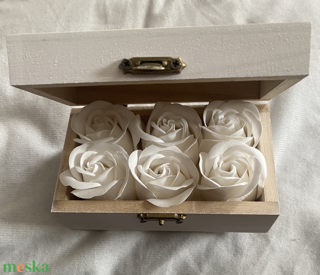 Szappanrózsa doboz felirattal - otthon & életmód - dekoráció - virágdísz és tartó - virágbox, virágdoboz - Meska.hu