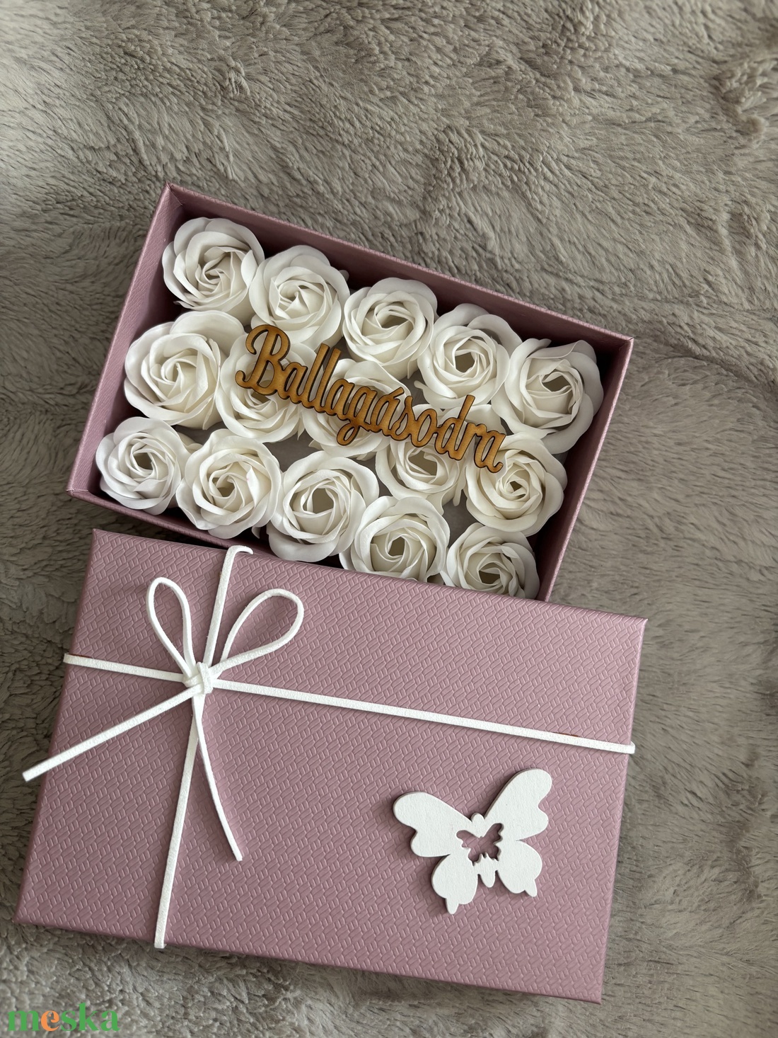 Illatos szappanrózsa díszdobozban Pedagógusnak,óvónőnek,ballagásra stb - esküvő - emlék & ajándék - doboz - Meska.hu