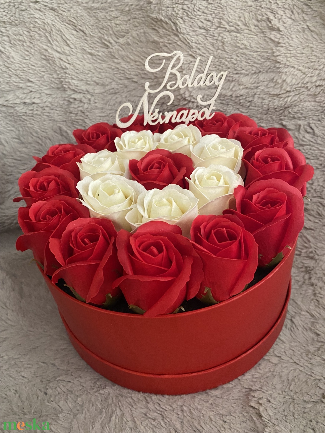 Szappanvirág box - otthon & életmód - dekoráció - virágdekoráció - virágok - virágbox - Meska.hu