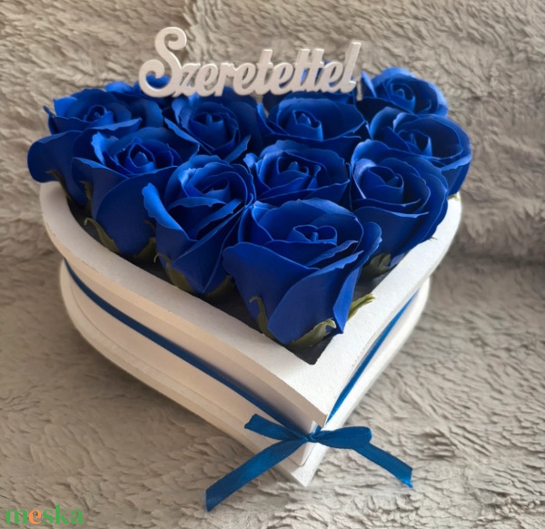 Illatos szappanrózsa box valentín  napra,névnapra stb - otthon & életmód - virágdekoráció - virágok - virágbox - Meska.hu