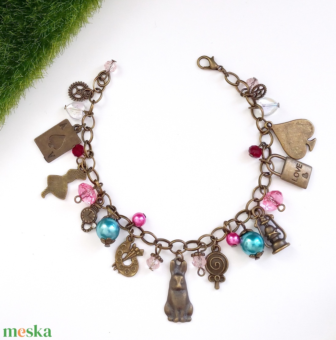 Alíz csodaországban karkötő - ékszer - karkötő - charm karkötő - Meska.hu Alíz csodaországban karkötő - ékszer - karkötő - charm karkötő - Meska.hu