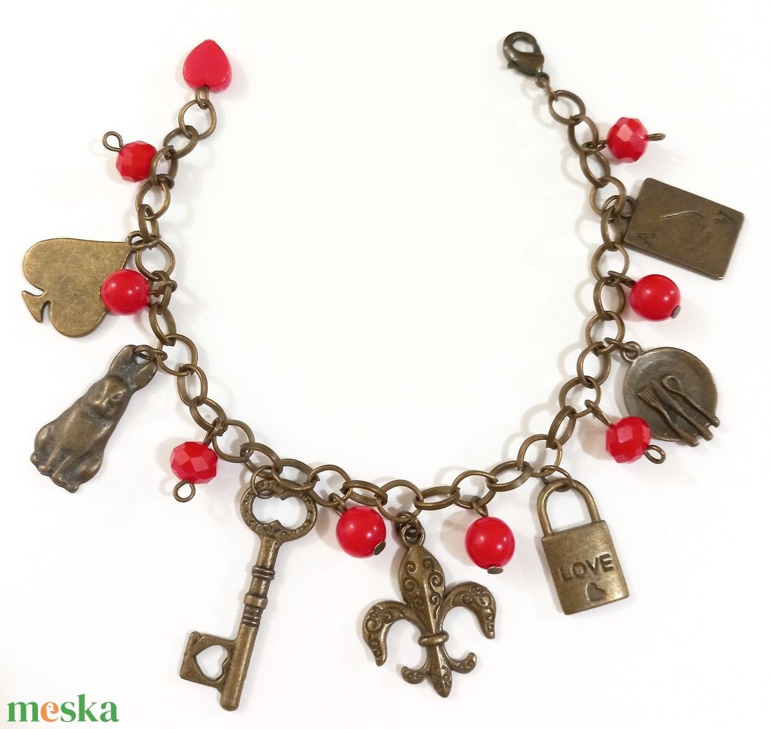 Alíz csodaországban vintage - ékszer - karkötő - charm karkötő - Meska.hu Alíz csodaországban vintage - ékszer - karkötő - charm karkötő - Meska.hu