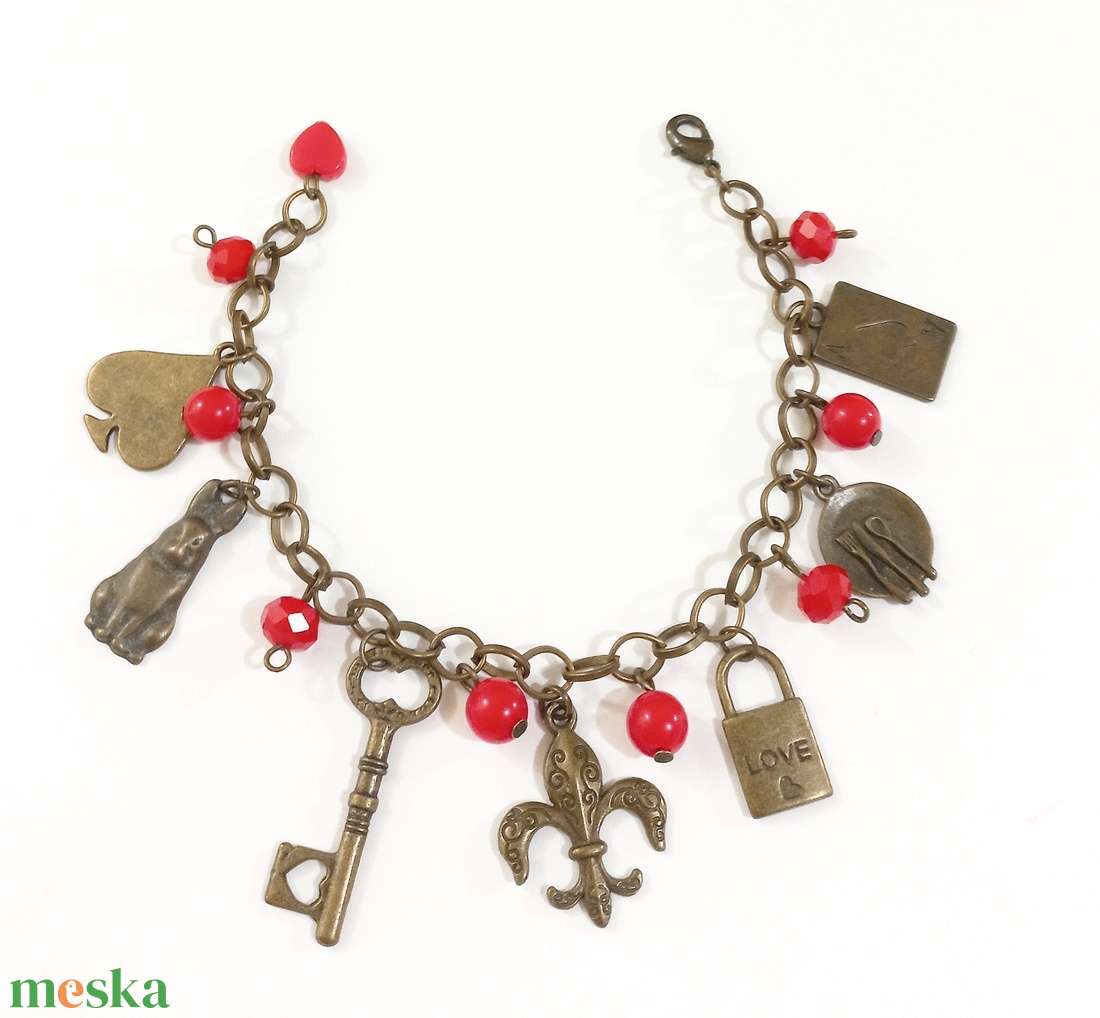 Alíz csodaországban vintage - ékszer - karkötő - charm karkötő - Meska.hu Alíz csodaországban vintage - ékszer - karkötő - charm karkötő - Meska.hu