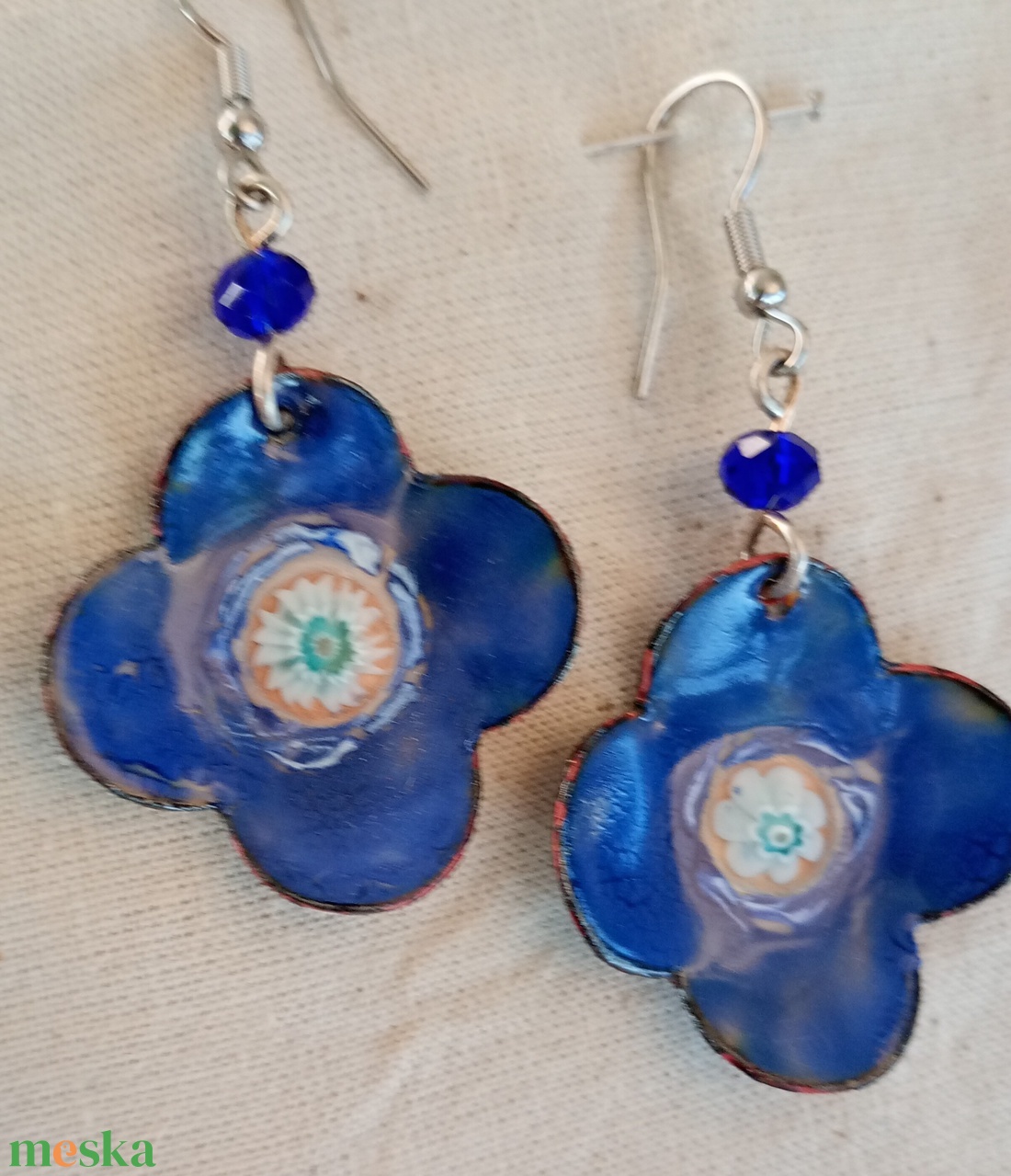 Kék fehér festett tűzzománc fülbevaló - ékszer - fülbevaló - lógó fülbevaló - Meska.hu Kék fehér festett tűzzománc fülbevaló - ékszer - fülbevaló - lógó fülbevaló - Meska.hu