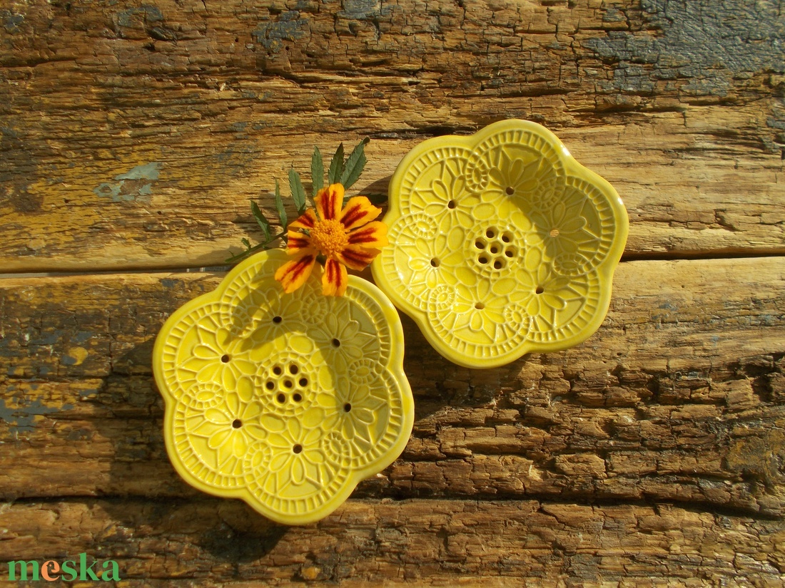 2 db Tenyérnyi szappantartó - otthon & életmód - fürdőszoba - szappantartó - Meska.hu