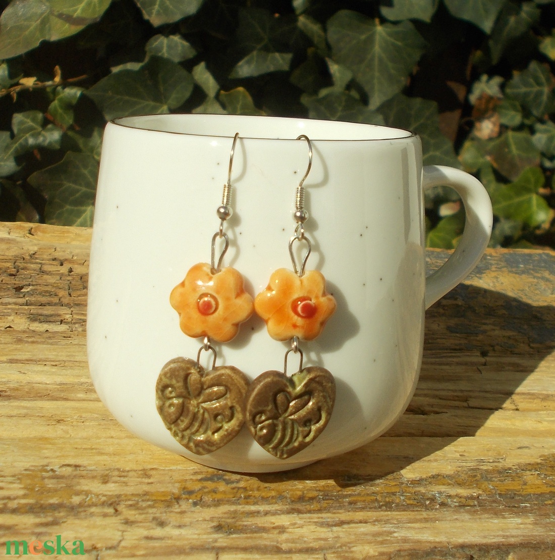 Méhecskés fülbevaló - ékszer - fülbevaló - lógó fülbevaló - Meska.hu