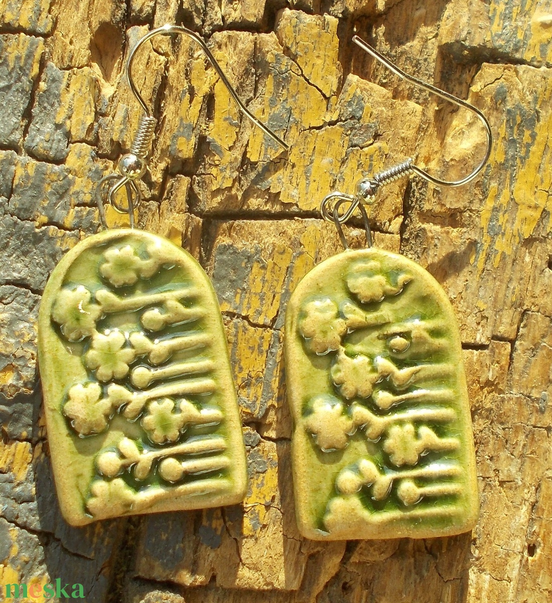 Antikolt zöld fülbevaló - ékszer - fülbevaló - lógó fülbevaló - Meska.hu