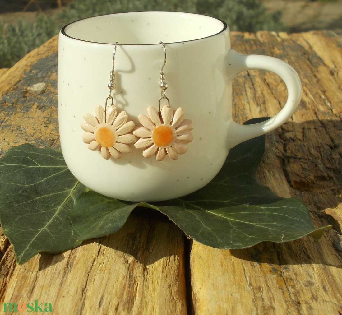 Virág fülbevaló - ékszer - fülbevaló - lógó fülbevaló - Meska.hu