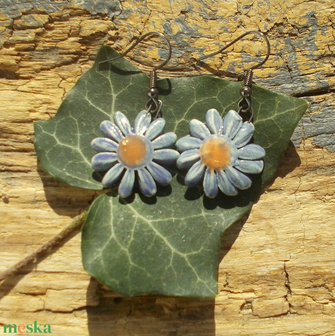 Virág fülbevaló - ékszer - fülbevaló - lógó fülbevaló - Meska.hu