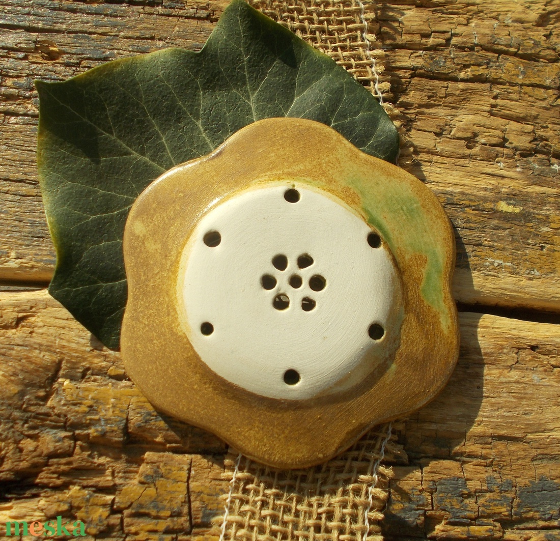 Tenyérnyi szappantartó - otthon & életmód - fürdőszoba - szappantartó - Meska.hu