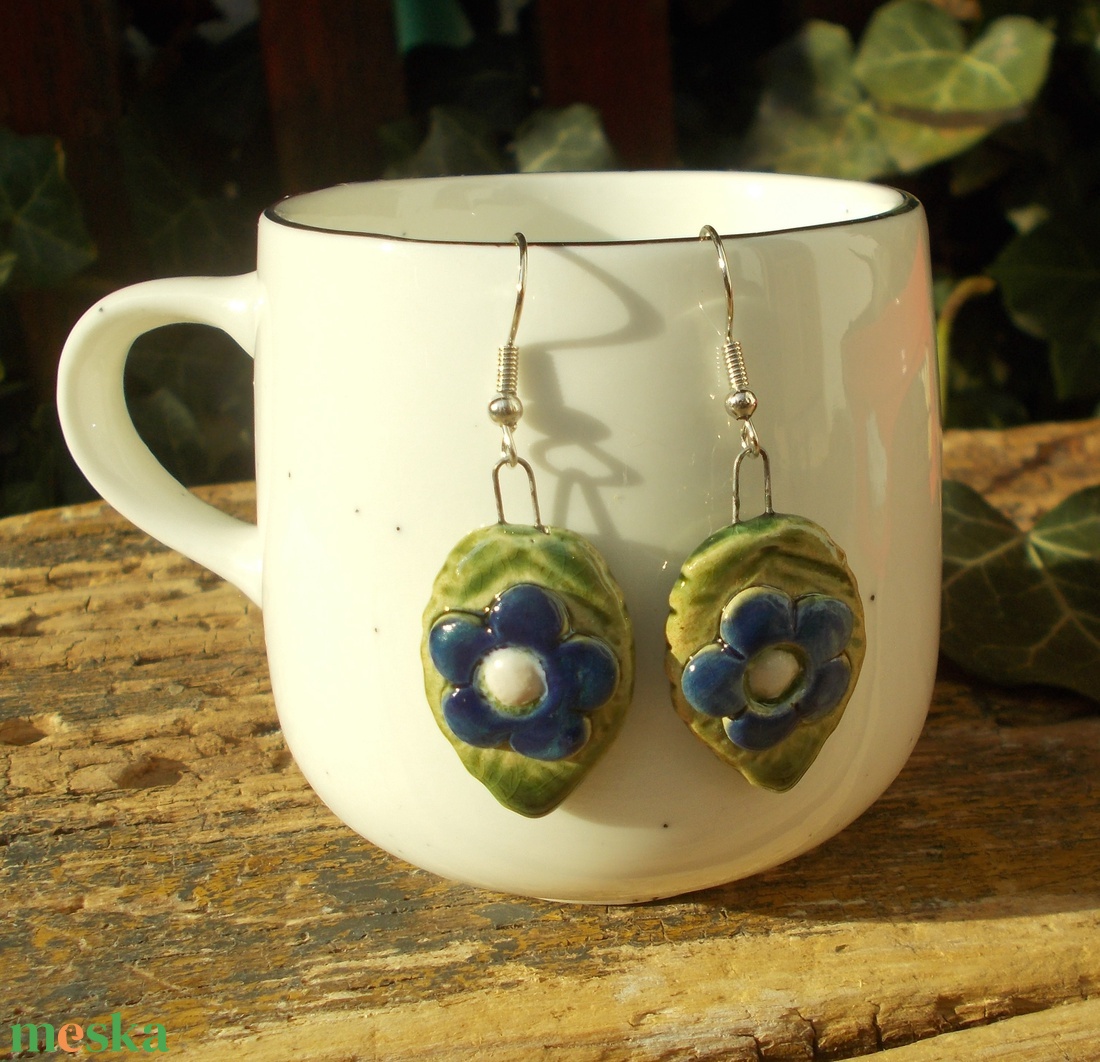 Virág fülbevaló - ékszer - fülbevaló - lógó fülbevaló - Meska.hu