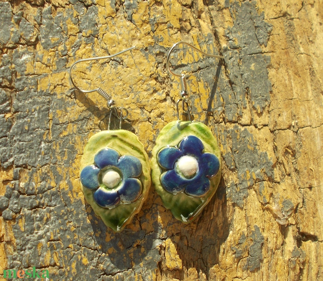 Virág fülbevaló - ékszer - fülbevaló - lógó fülbevaló - Meska.hu