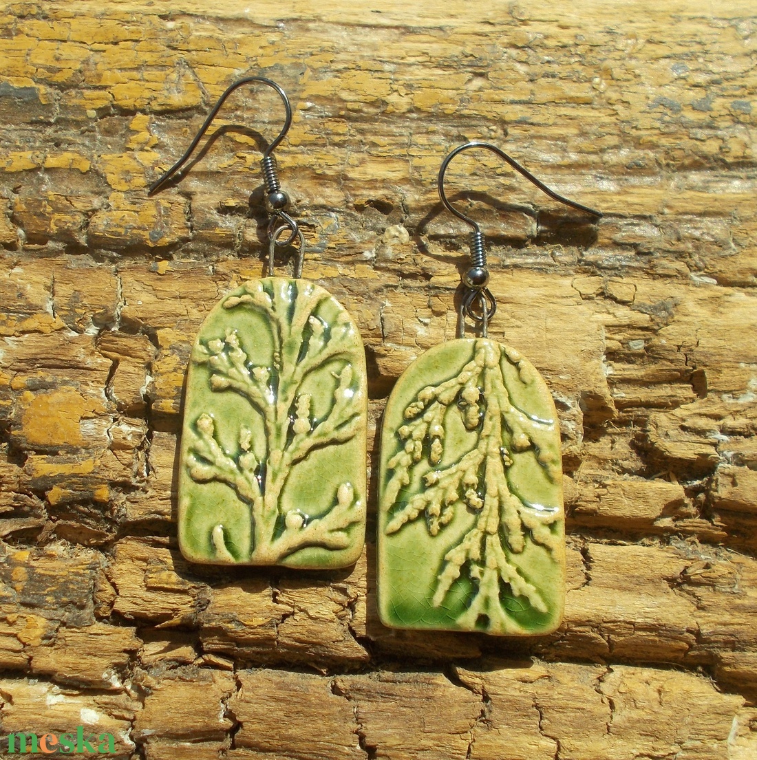 Antikolt zöld fülbevaló - ékszer - fülbevaló - lógó fülbevaló - Meska.hu
