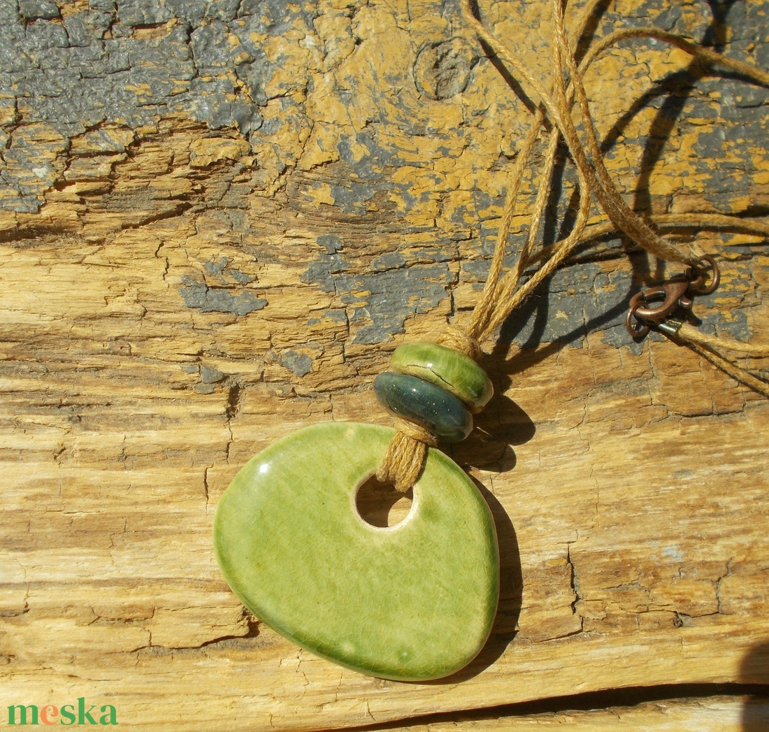 Zöld nyaklánc - ékszer - nyaklánc - medálos nyaklánc - Meska.hu
