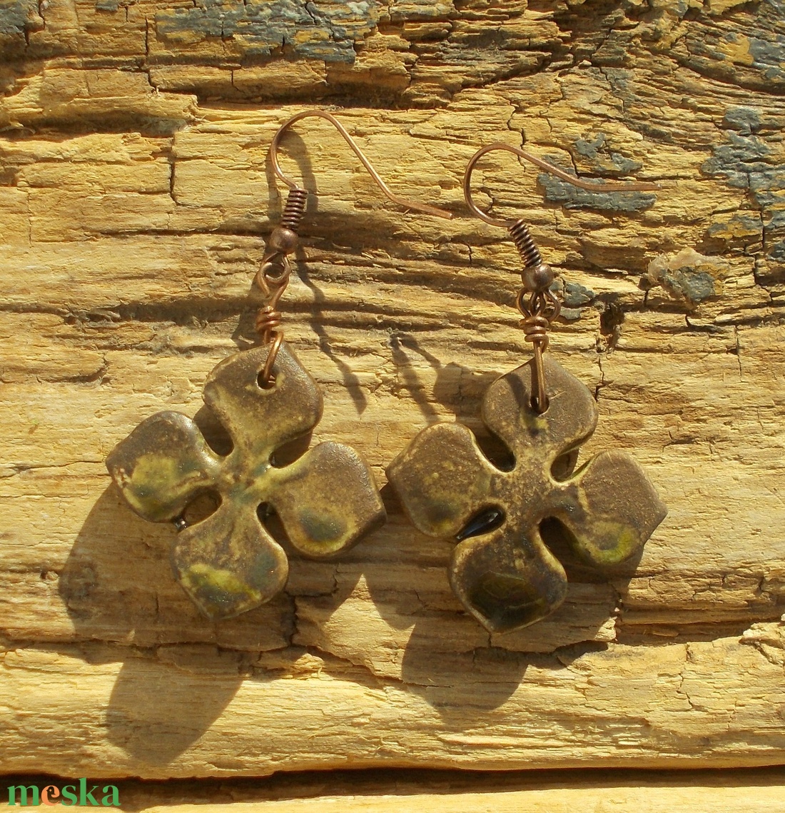 Antikolt zöld fülbevaló - ékszer - fülbevaló - lógó fülbevaló - Meska.hu