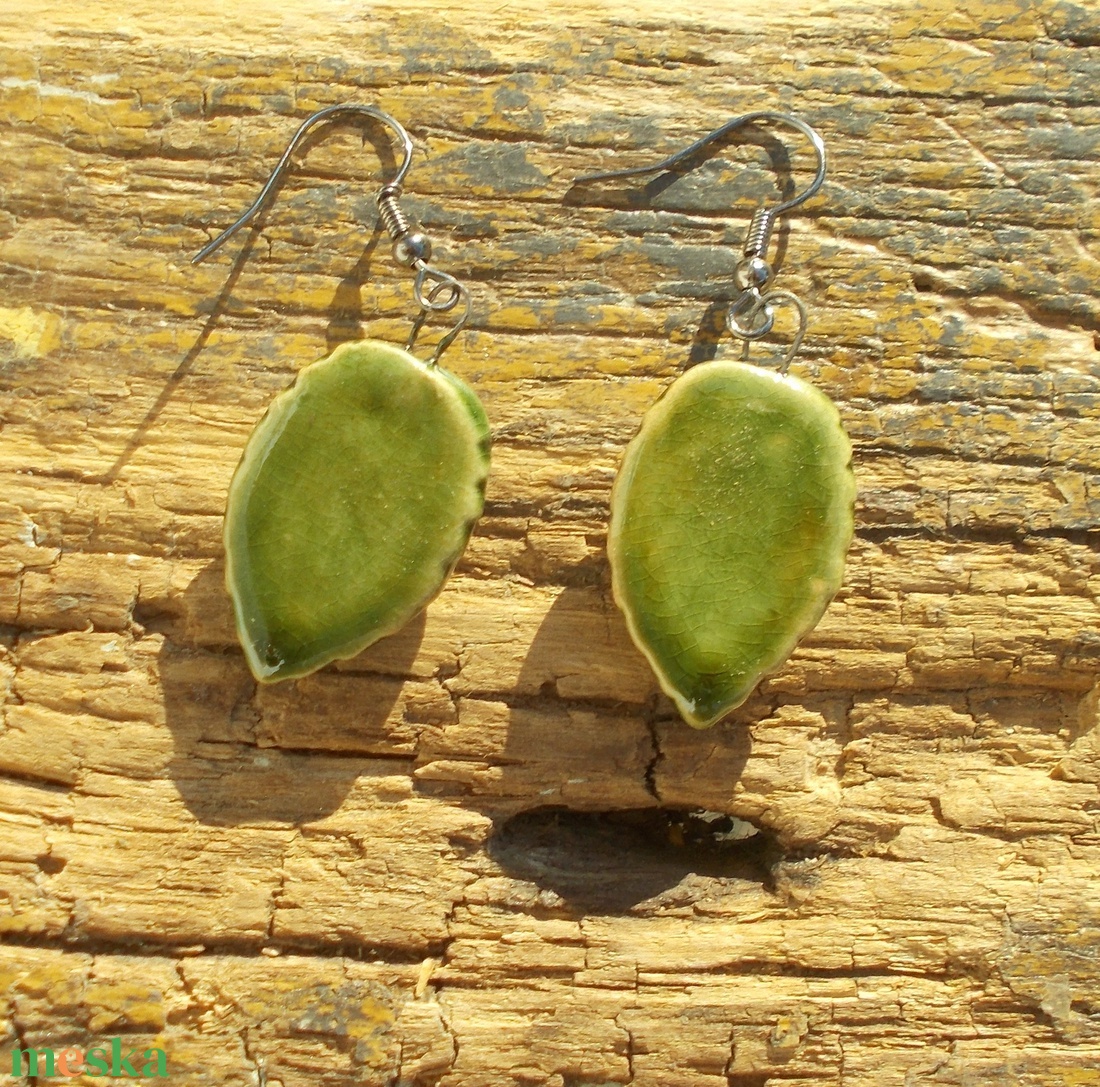 Virág fülbevaló - ékszer - fülbevaló - lógó fülbevaló - Meska.hu