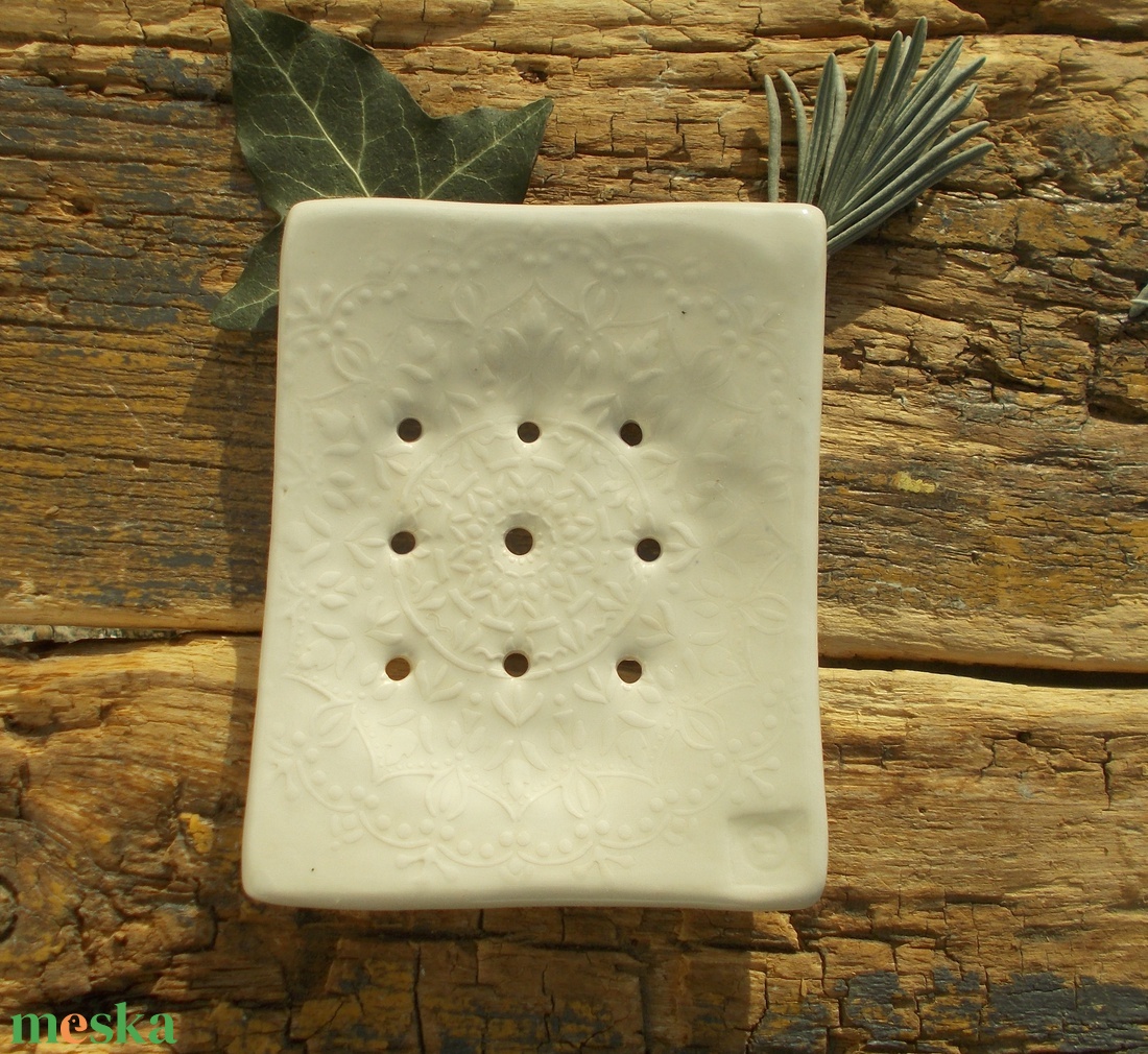 Fehér szappantartó - otthon & életmód - fürdőszoba - szappantartó - Meska.hu