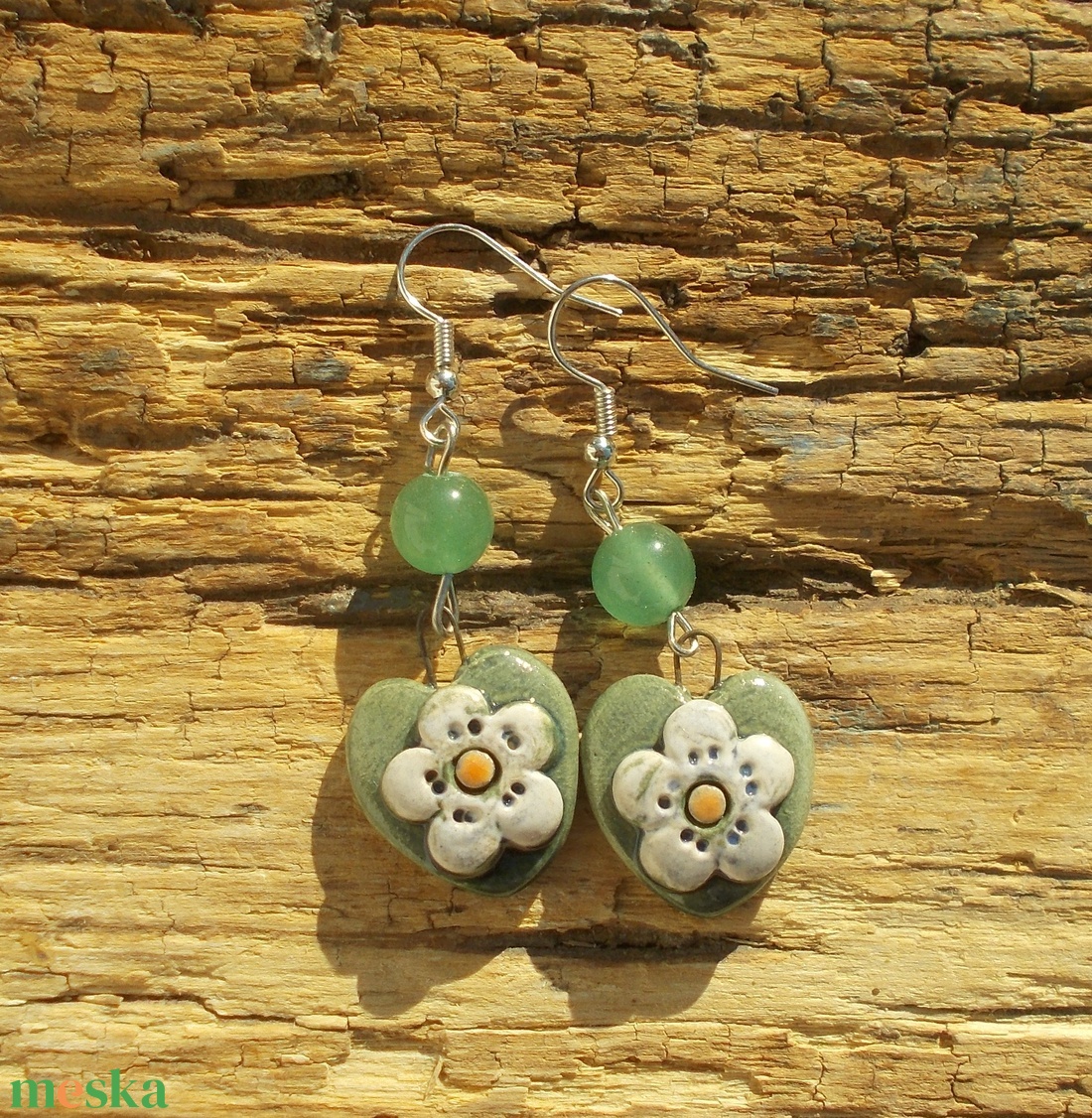 Virágos fülbevaló - ékszer - fülbevaló - lógó fülbevaló - Meska.hu
