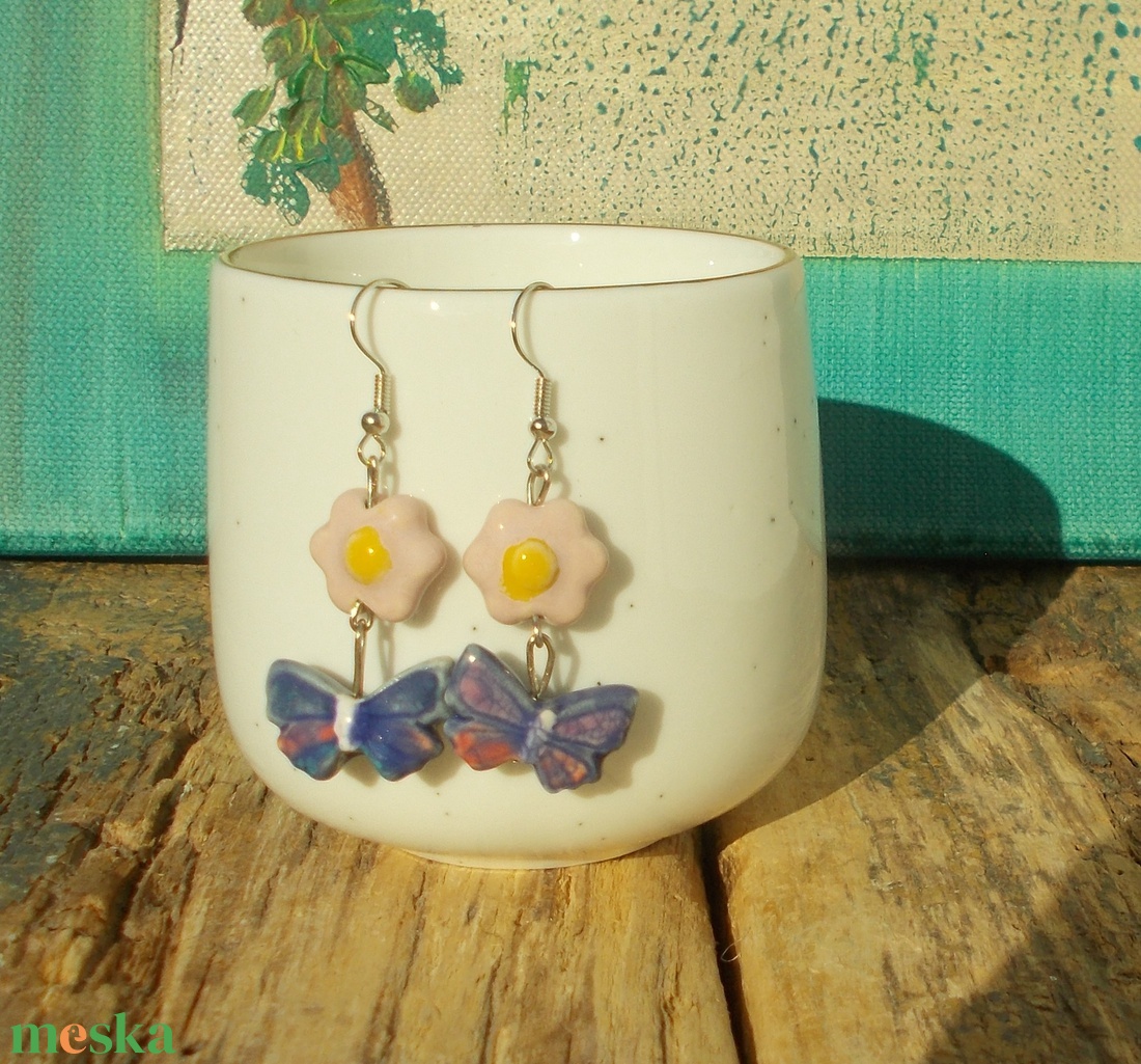 Pillangós fülbevaló - ékszer - fülbevaló - lógó fülbevaló - Meska.hu