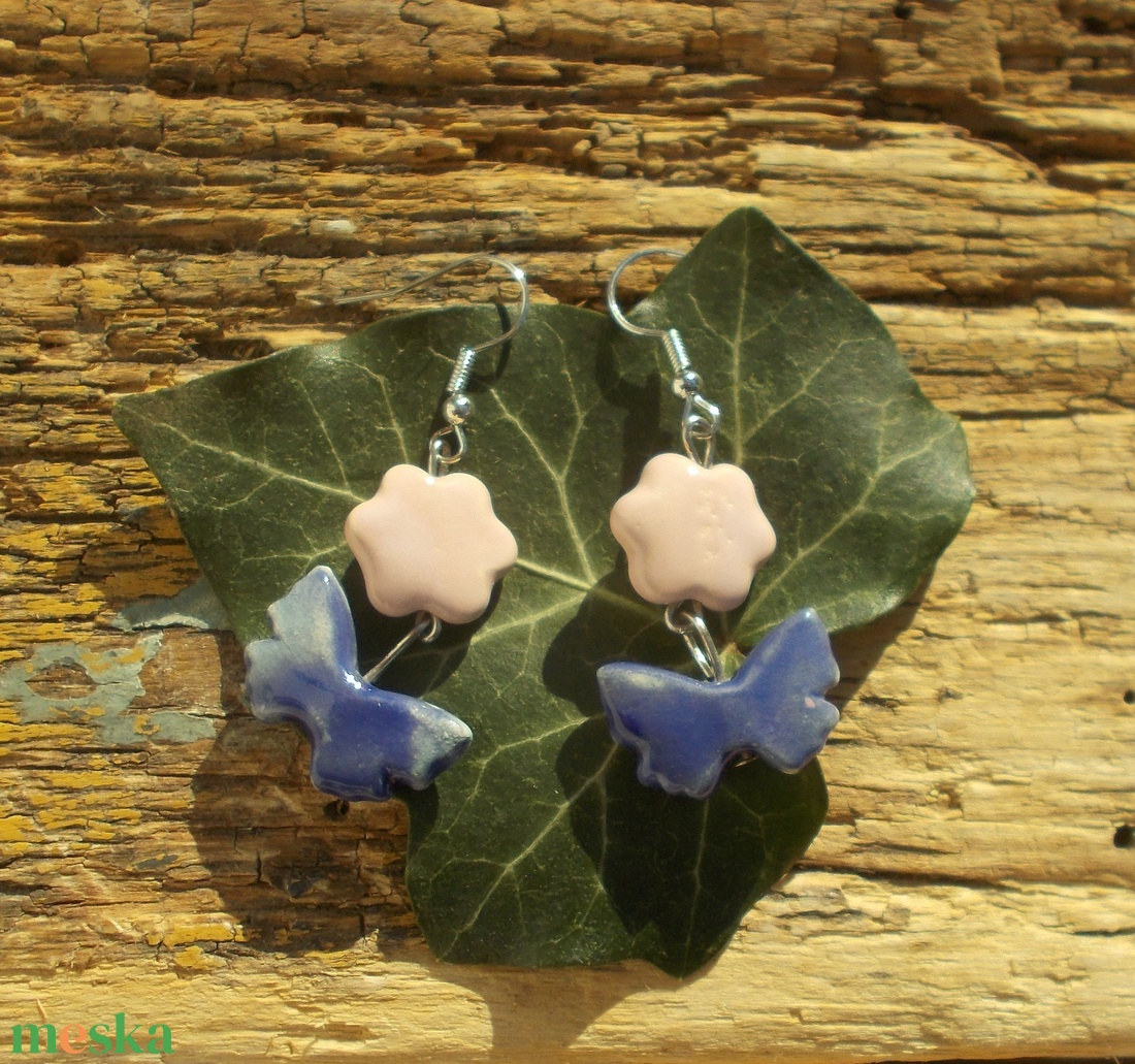 Pillangós fülbevaló - ékszer - fülbevaló - lógó fülbevaló - Meska.hu