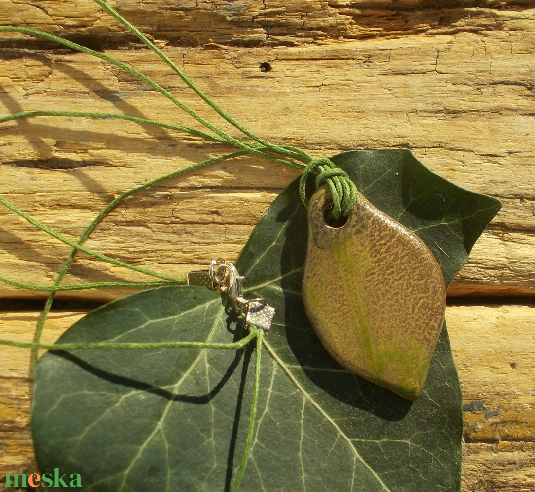 Nyaklánc madárral - ékszer - nyaklánc - medálos nyaklánc - Meska.hu