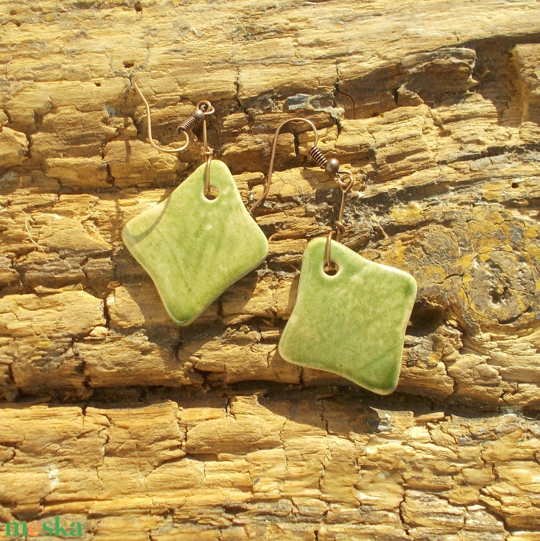 Antikolt zöld fülbevaló - ékszer - fülbevaló - lógó fülbevaló - Meska.hu