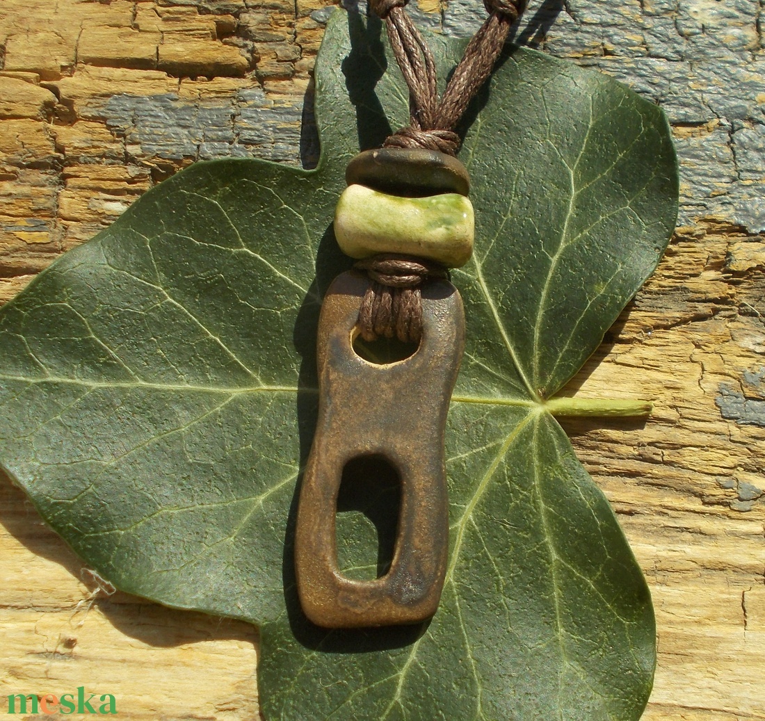 barna nyaklánc - ékszer - nyaklánc - medálos nyaklánc - Meska.hu